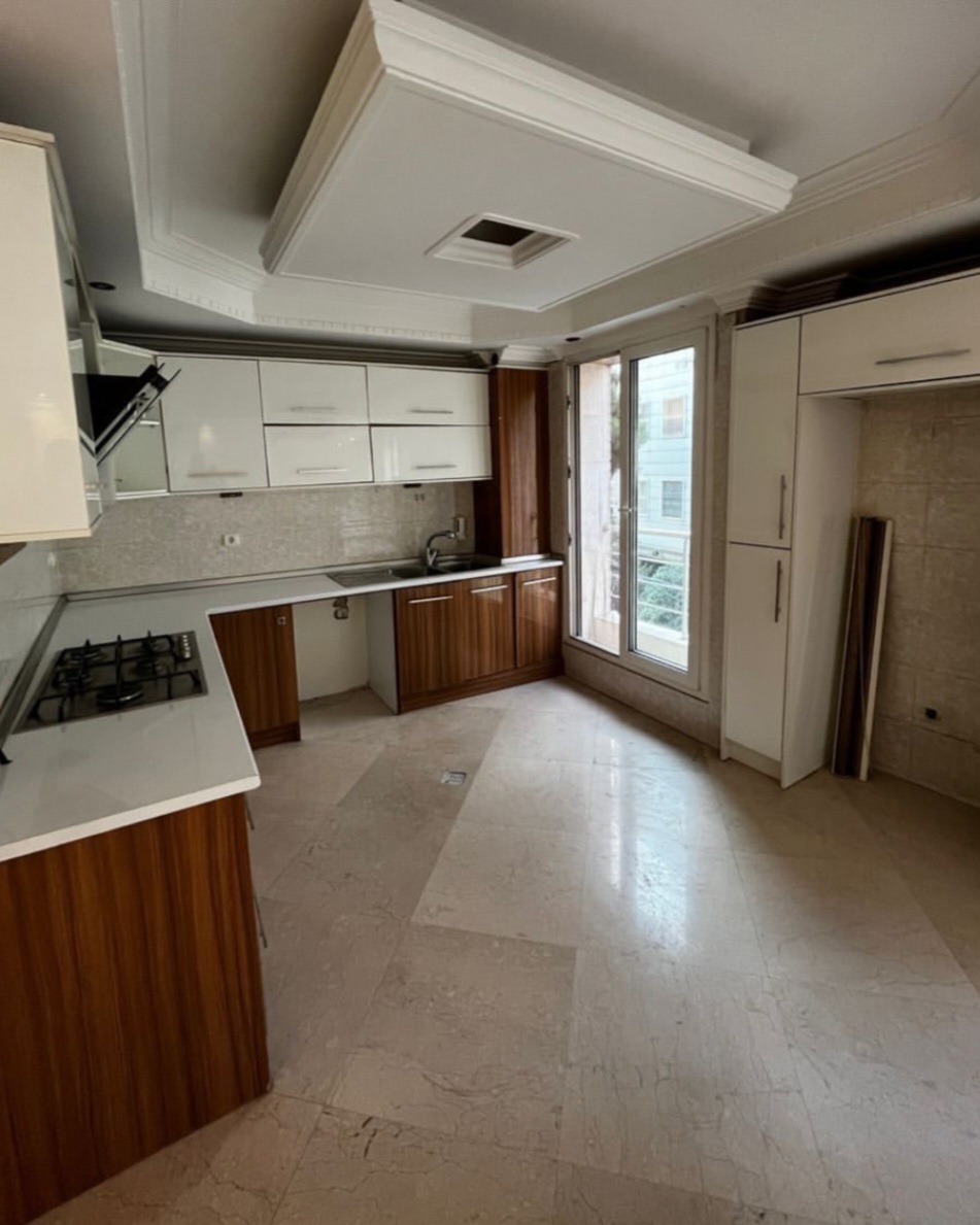 فروش آپارتمان 170 متر دولت آکواریوم نور