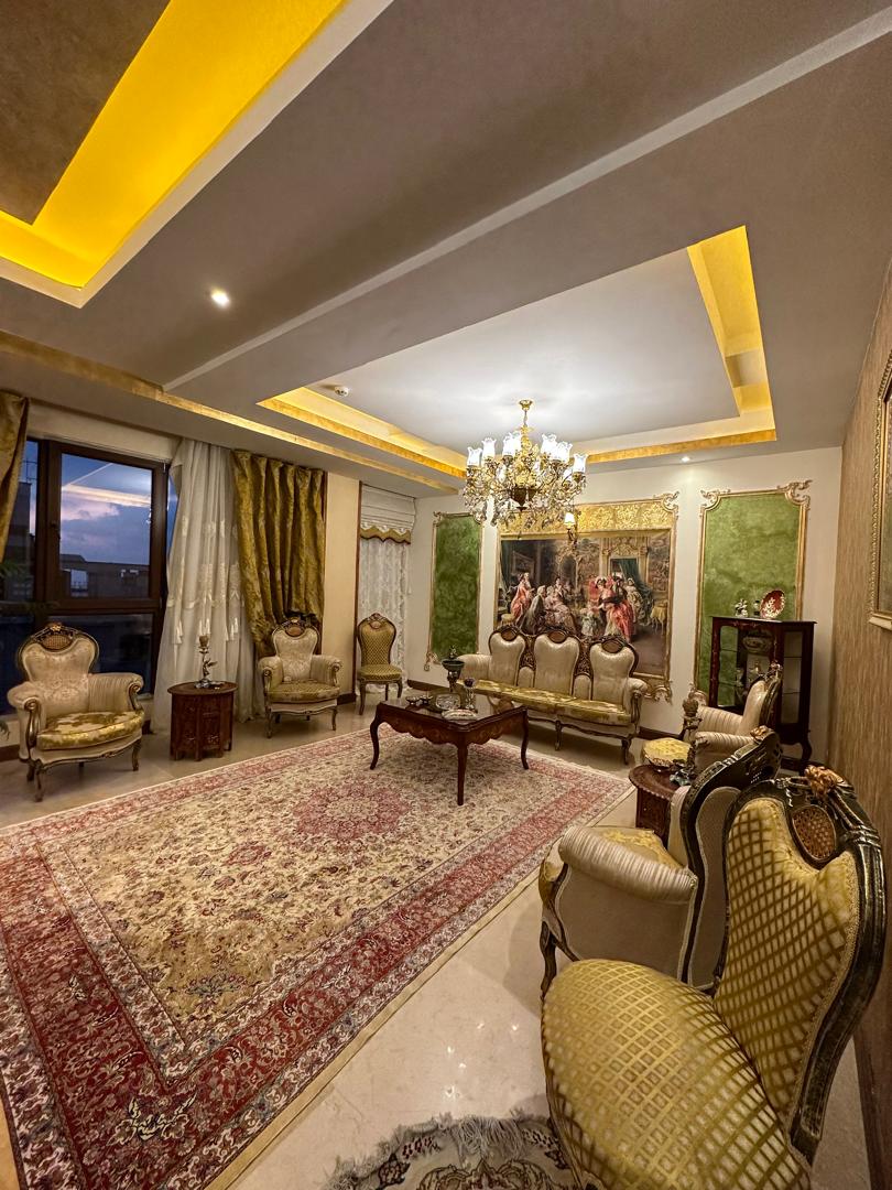فروش آپارتمان 200متری سه خواب ویودار