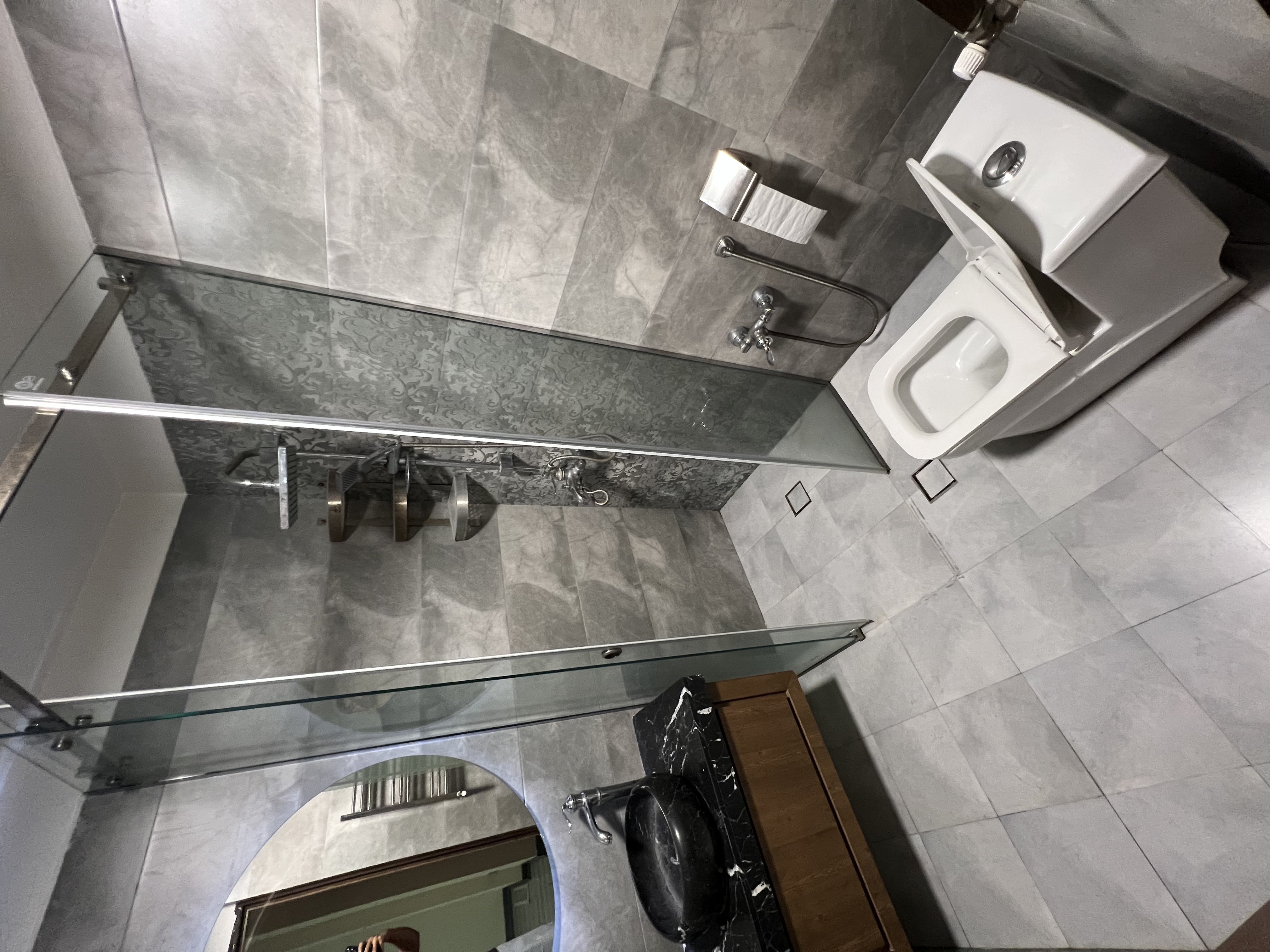 اجاره آپارتمان 120متر قلهک ورودی لابی لوکیشن دنج