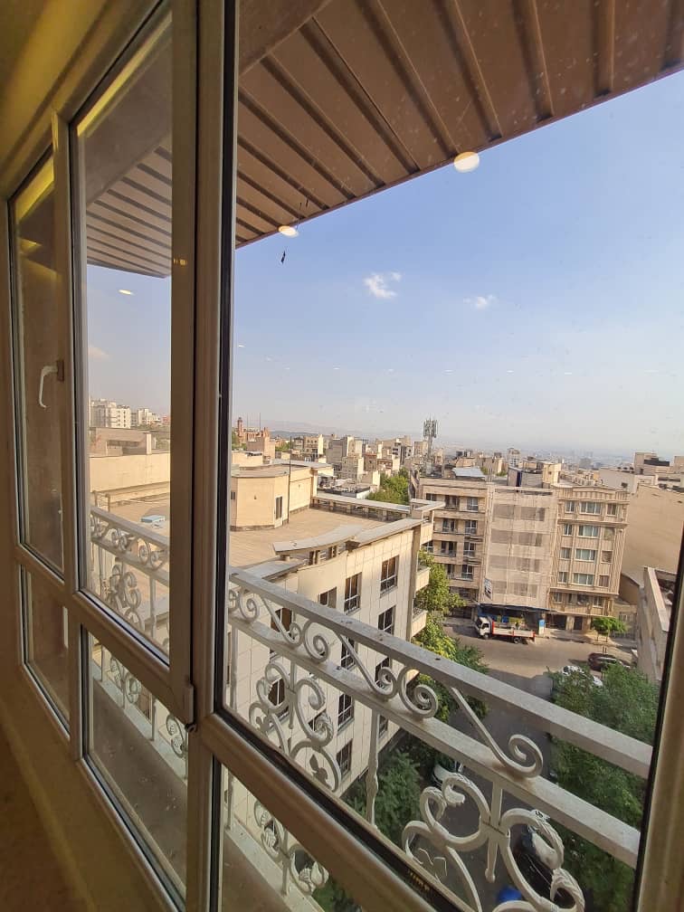 فروش آپارتمان 3 خواب 190 مترنیاوران