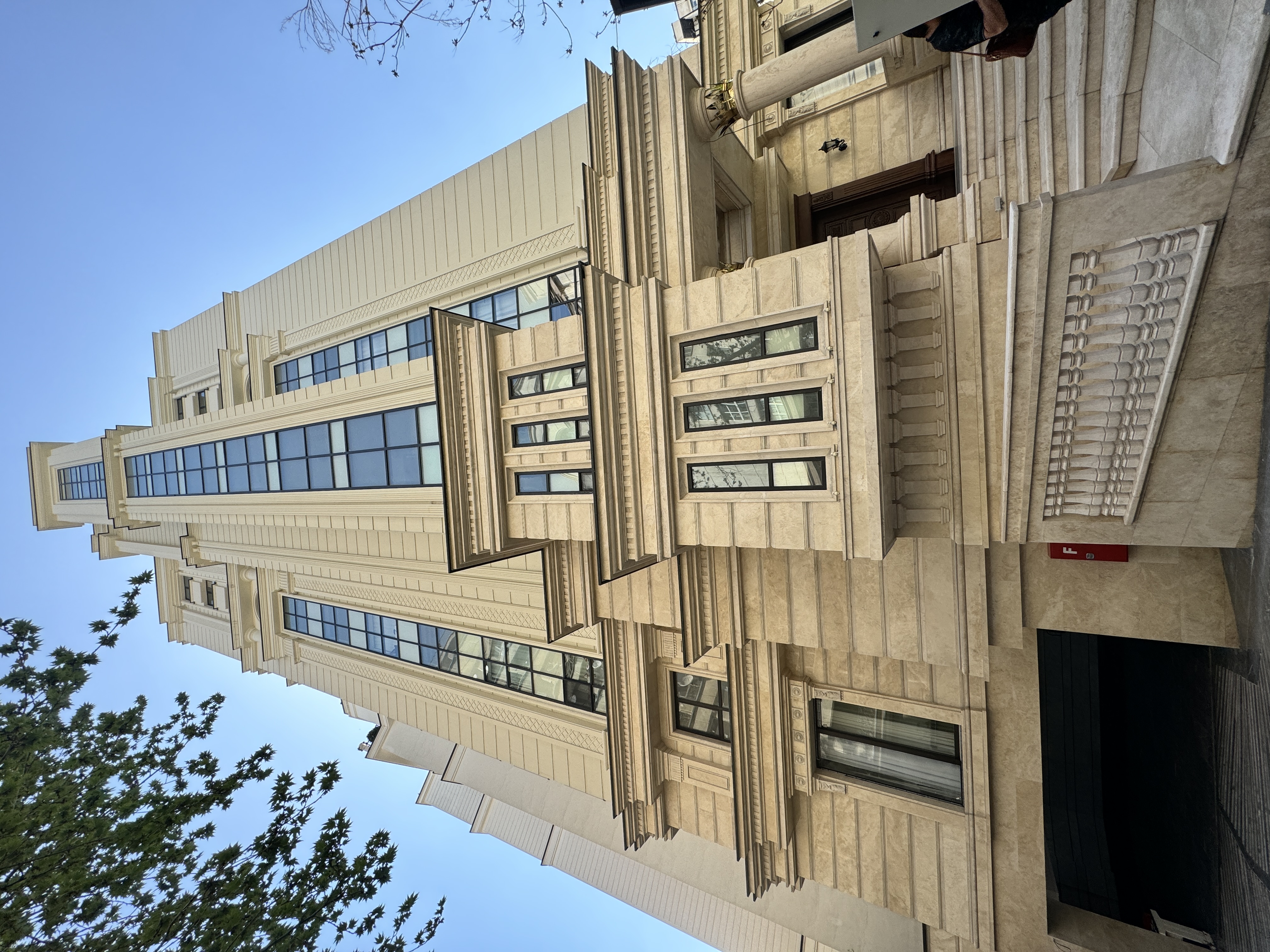 فروش آپارتمان 190متر فرمانیه 3پارکینگ
