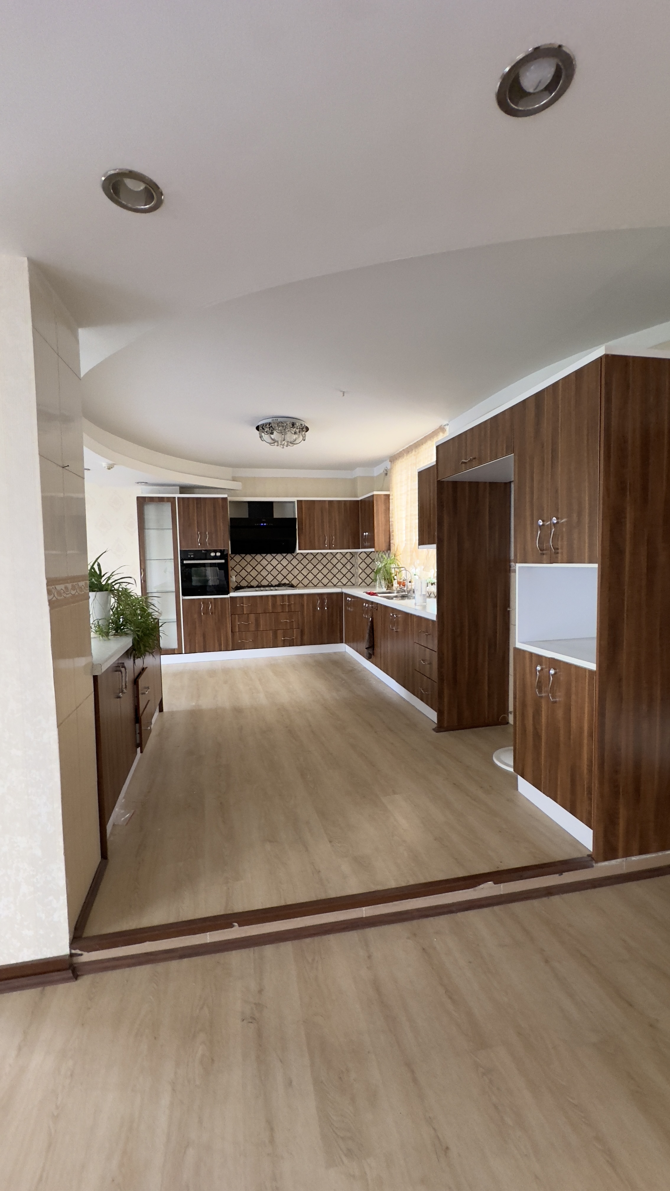 300 متر 4 خواب