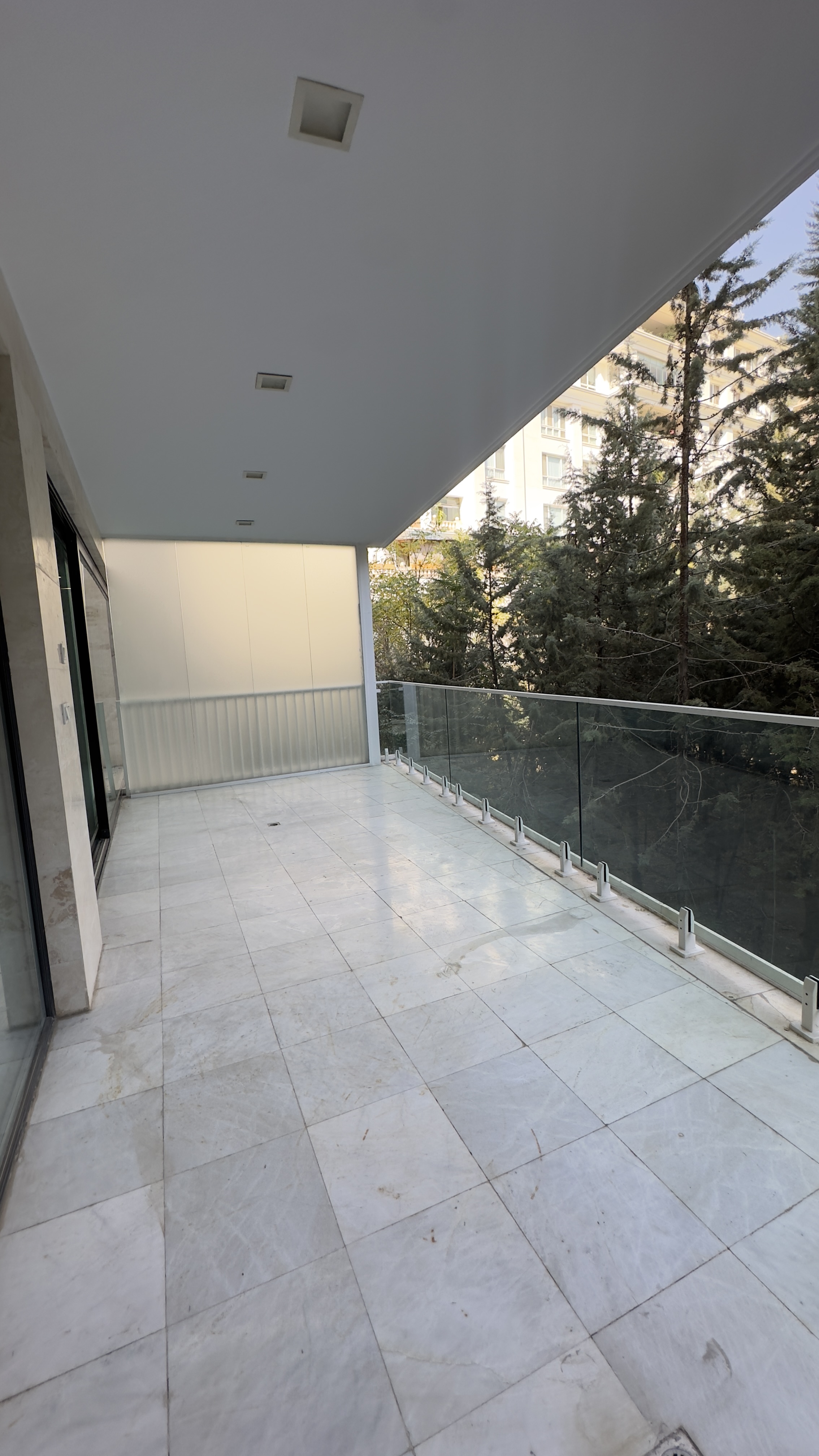 اجاره آپارتمان 270متر مرجان 3 خواب مستر‌