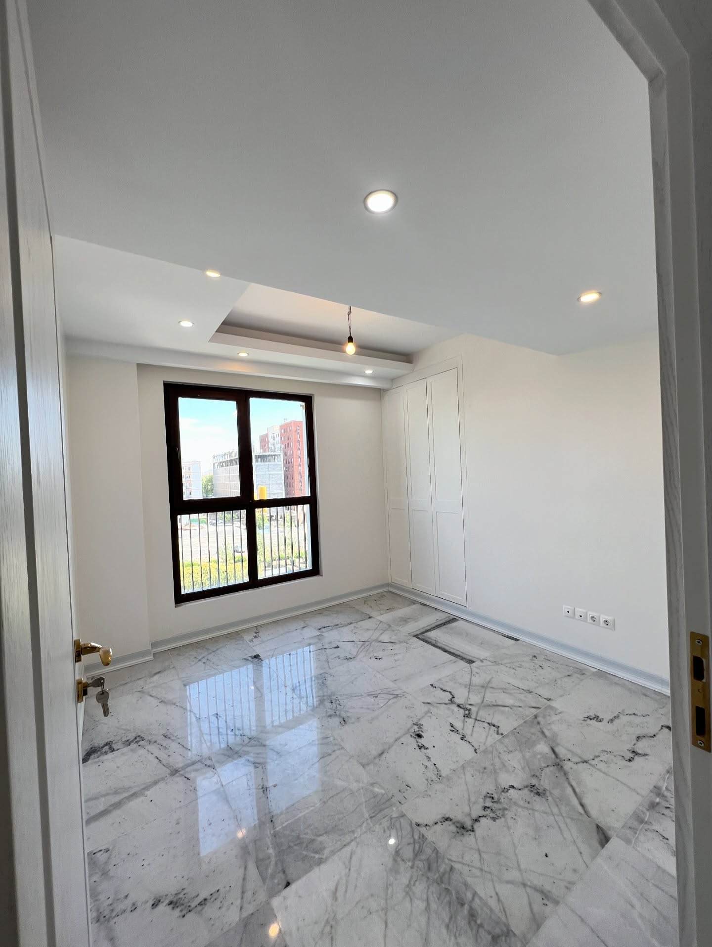 فروش آپارتمان 100 متر پاسداران گلستان متریال اروپایی خاص