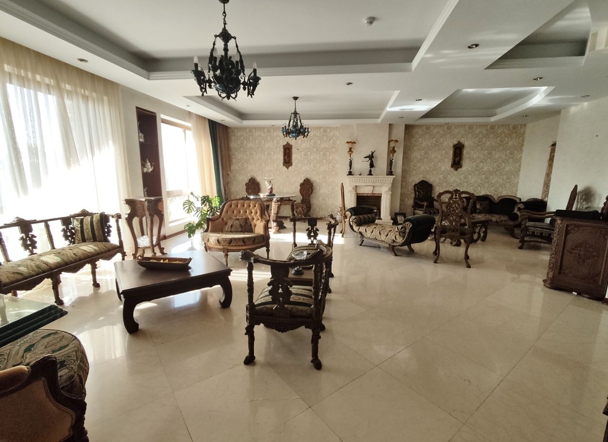 فروش آپارتمان 130متر فرمانیه شرقی