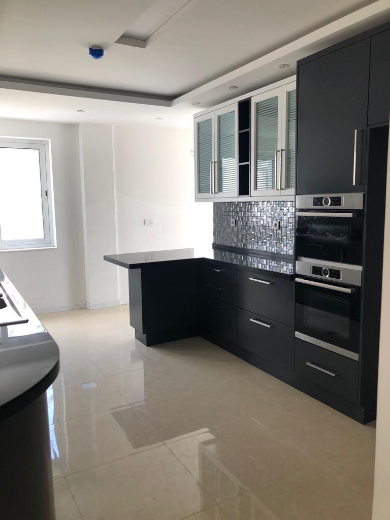 اپارتمان 200متری سه خواب مدرن