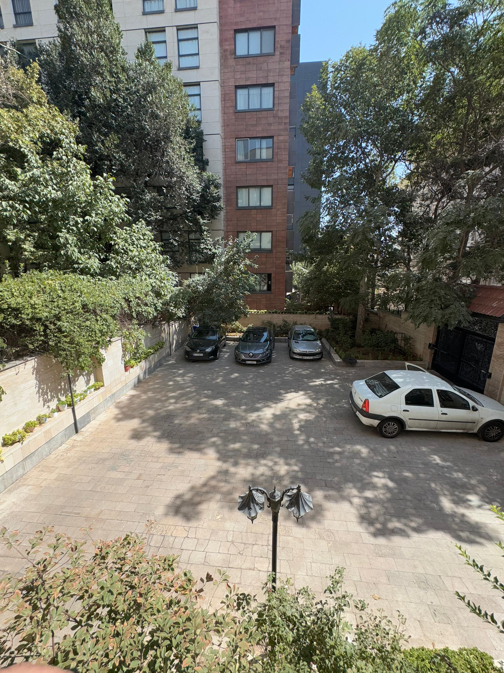 فروش آپارتمان 110متر نیاوران