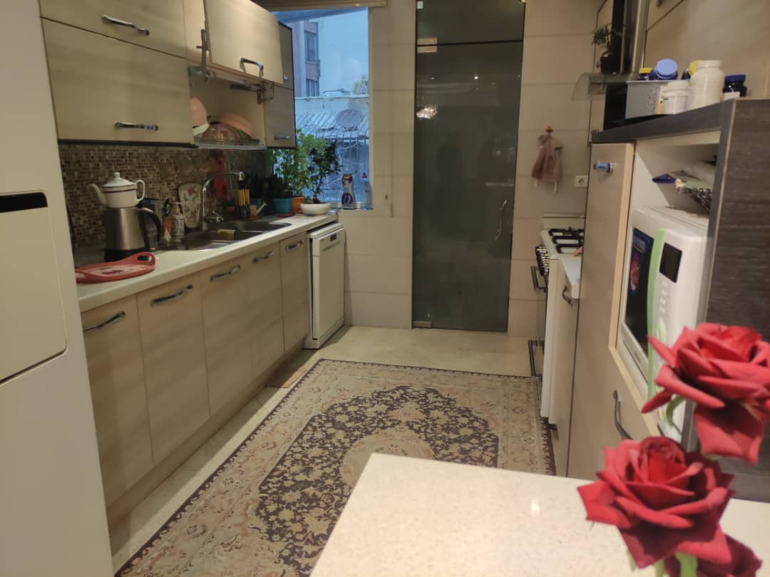 فروش آپارتمان 123متر اندرزگو 2خواب فول امکانات