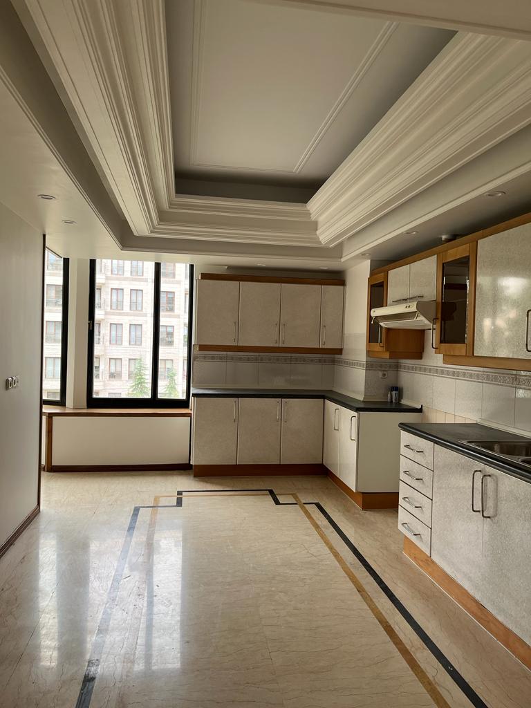 فروش آپارتمان 169 متر کامرانیه دید و ویو عالی