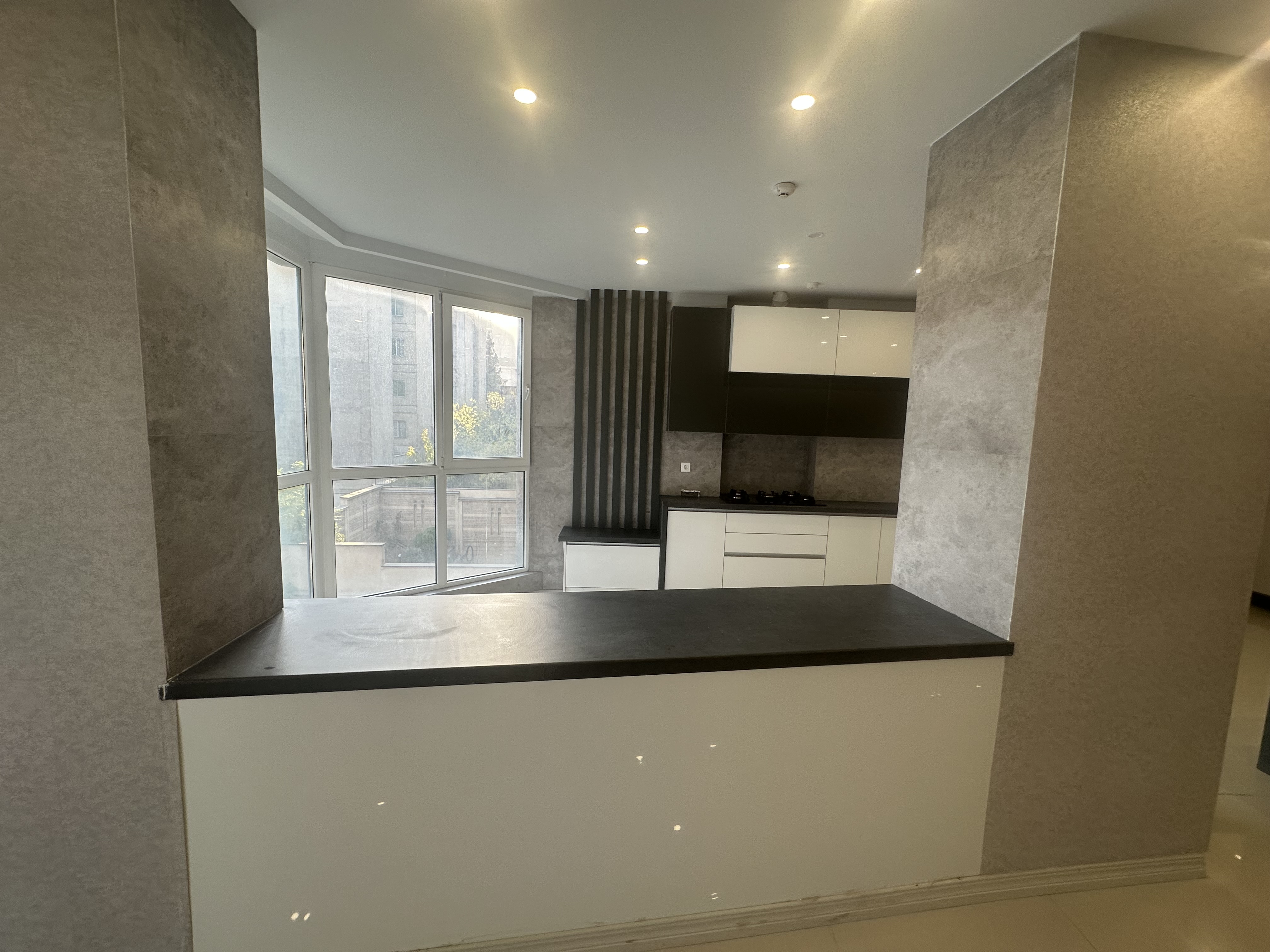 فروش آپارتمان 145متر اختیاریه جنوبی خوش نقشه تک واحدی