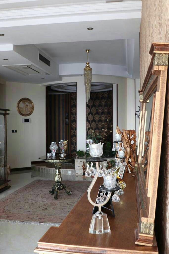 فروش آپارتمان 215 متر سه خواب اختیاریه