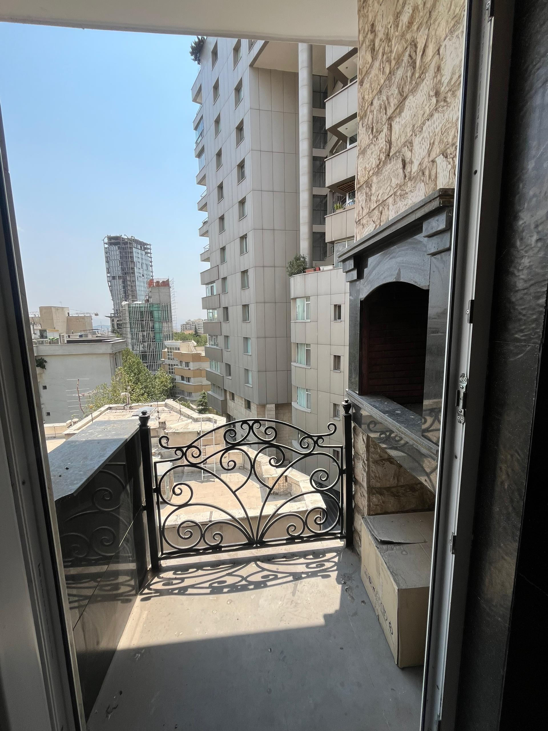 فروش آپارتمان 110 متر فرمانیه کم سن