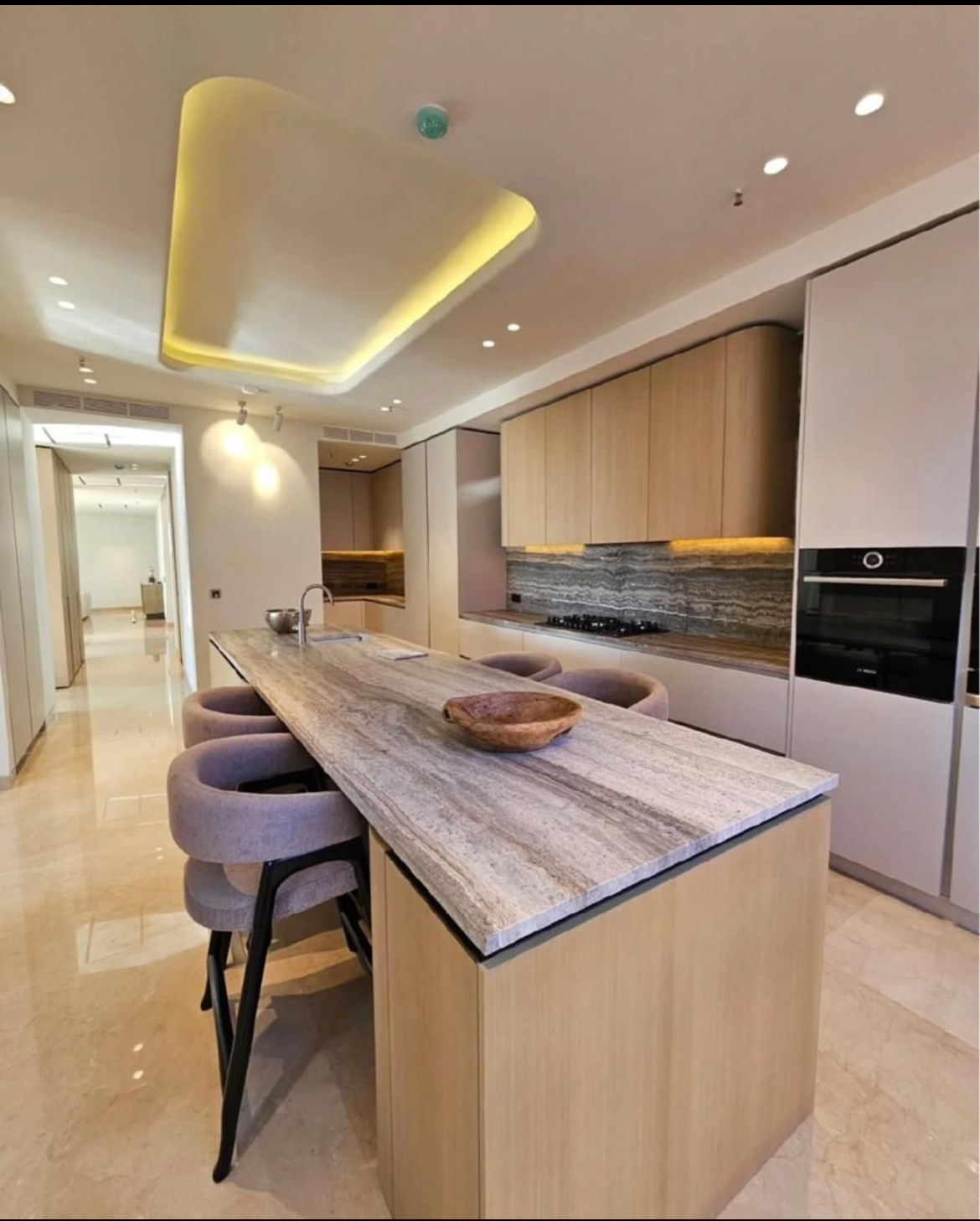 اجاره اپارتمان 270متر اقدسیه فول امکانات