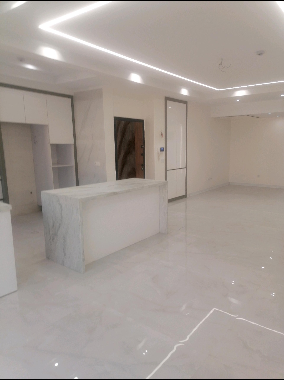فروش آپارتمان 103متر نارمک 2 خواب لوکیشن طلایی
