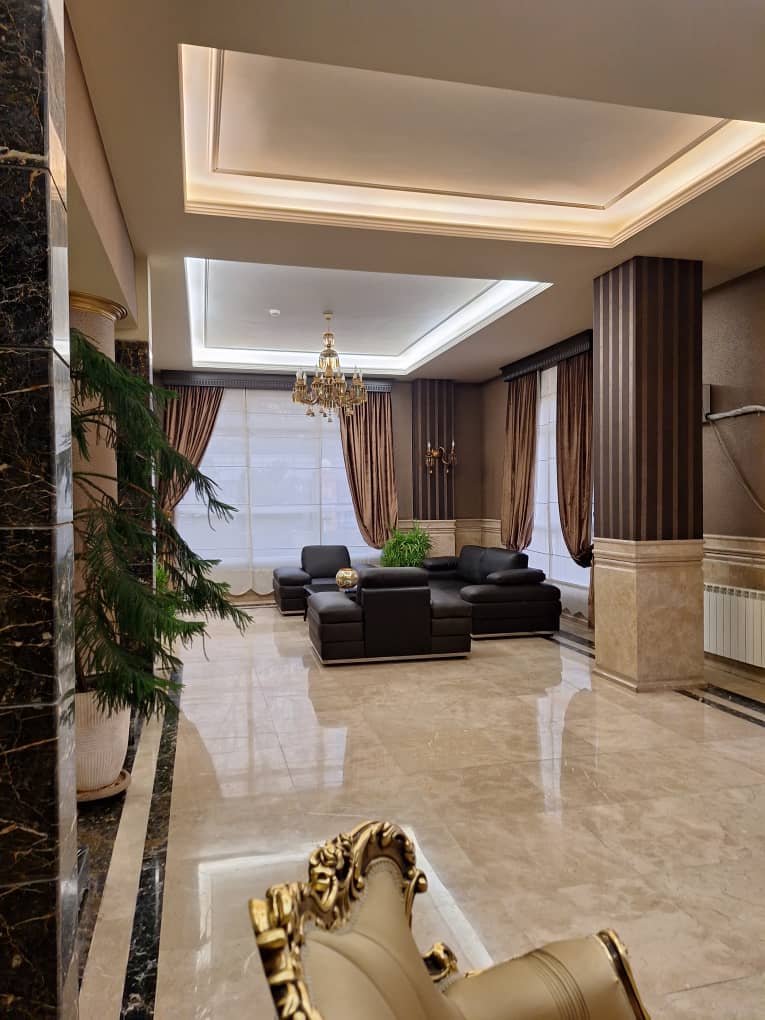 اپارتمان 300متری 4 خواب تاپ لوکیشن