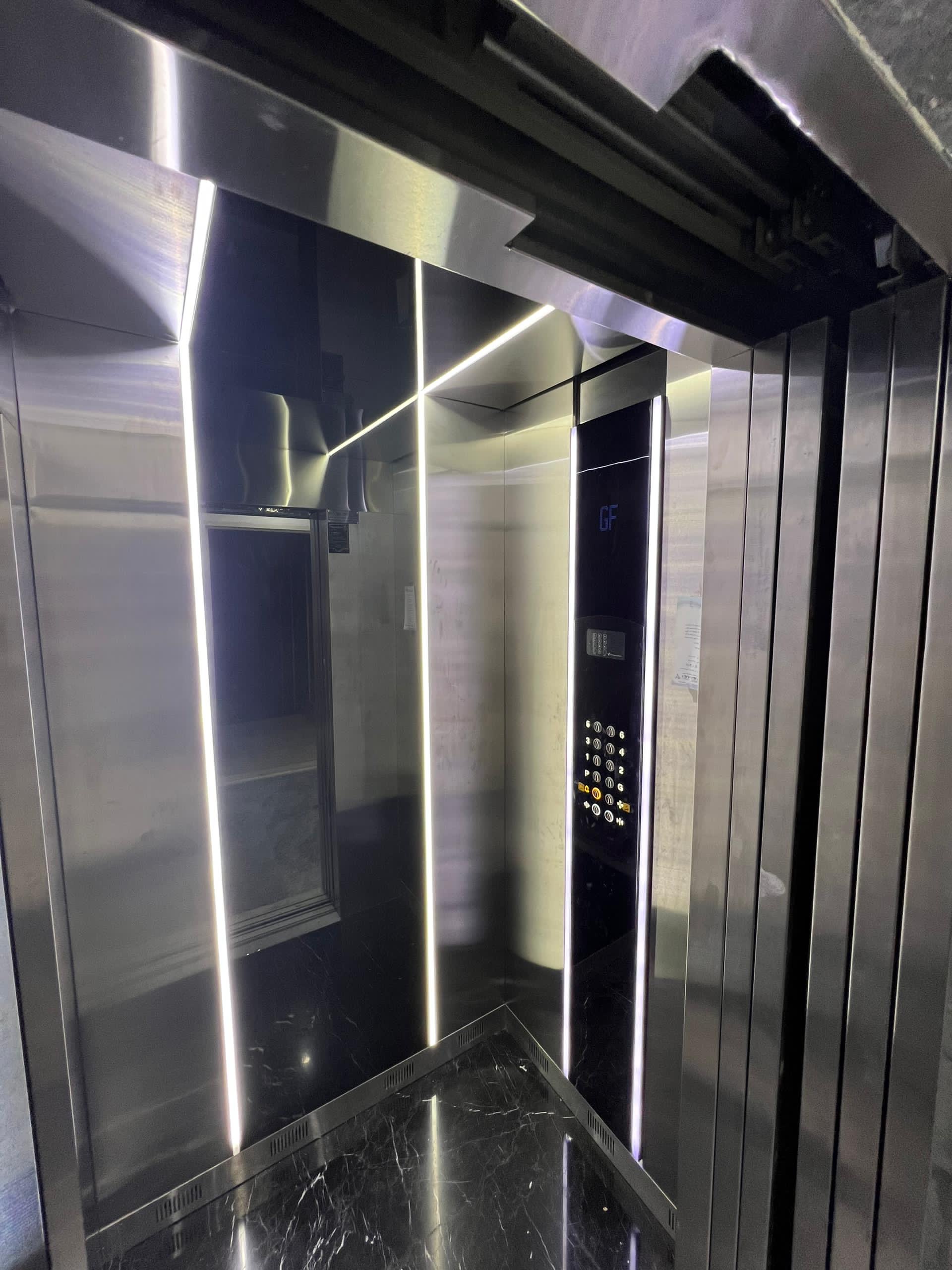 فروش آپارتمان 160 متر دیباجی جنوبی کلید نخورده