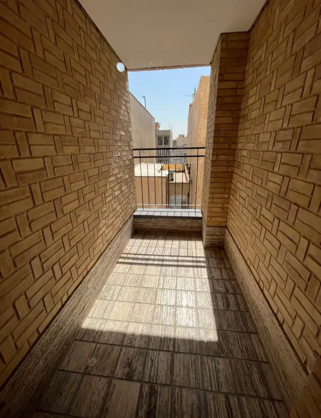 اجاره آپارتمان 160متر/3خواب/لوکس /روف گاردین/لابی
