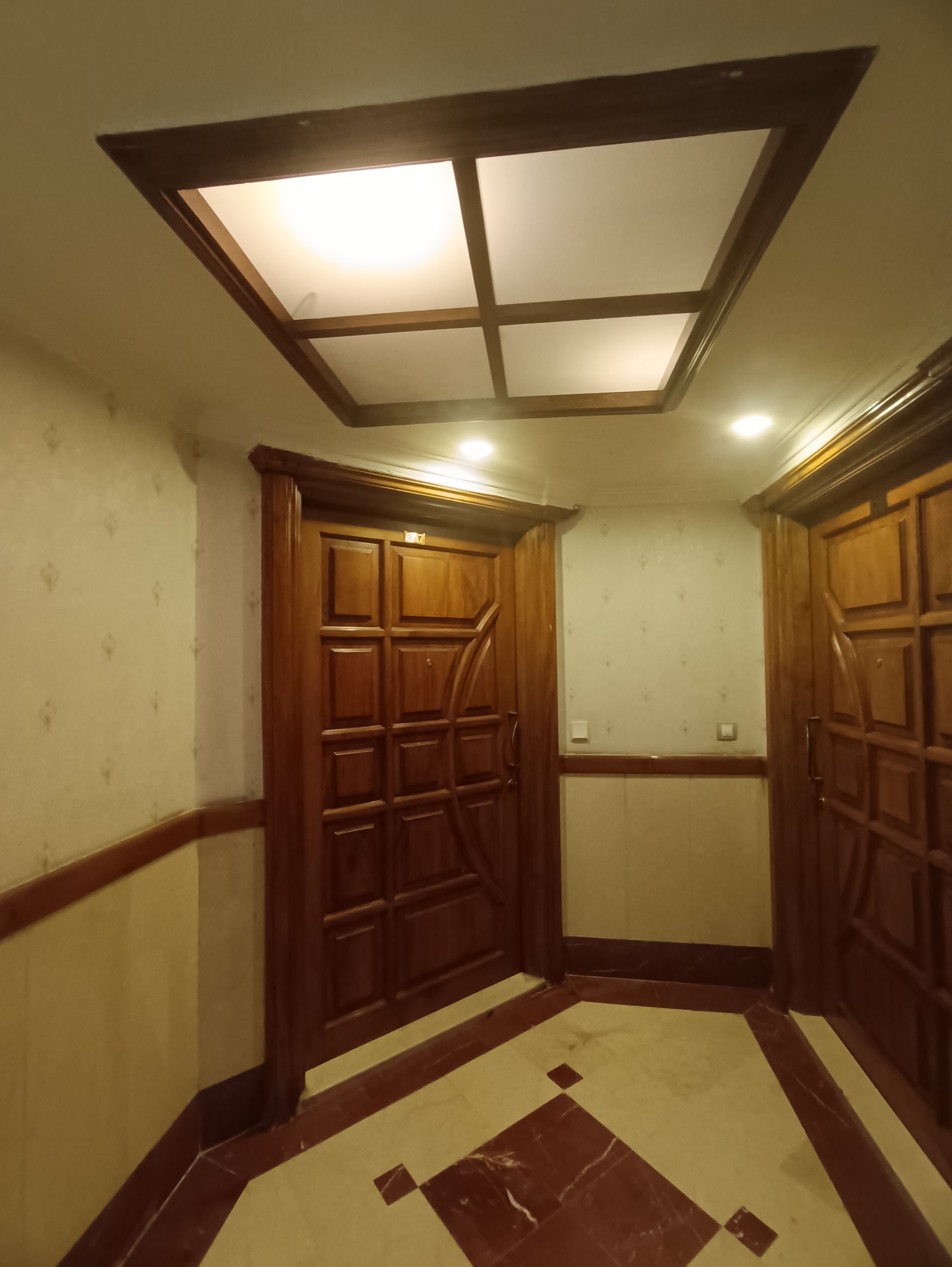 اجاره آپارتمان 273متر  فرمانیه 4خواب