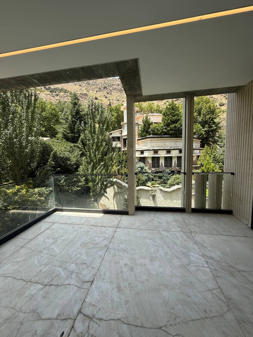 اجاره آپارتمان 240 متر جمشیدیه