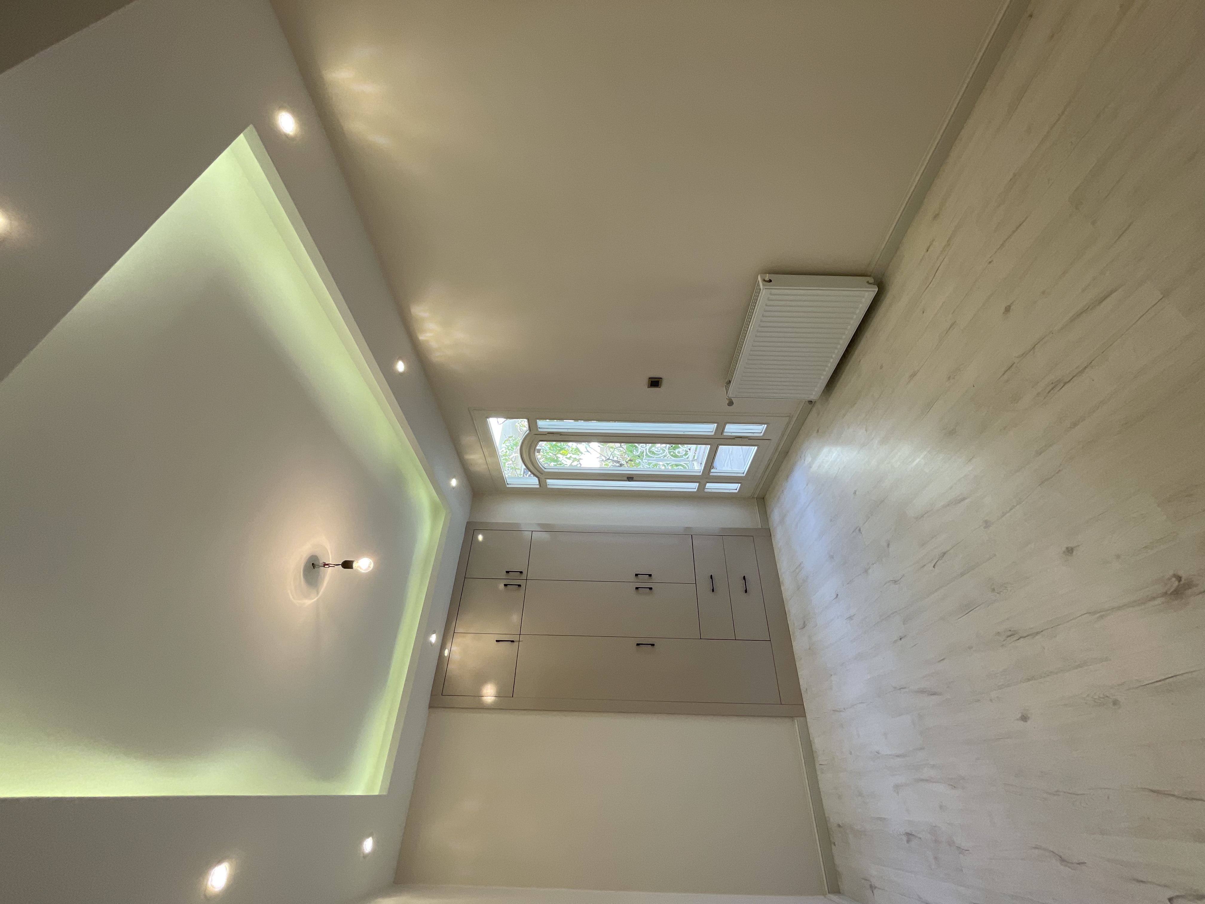 فروش آپارتمان 87 متر نیاوران 2خواب تاپ لوکیشن