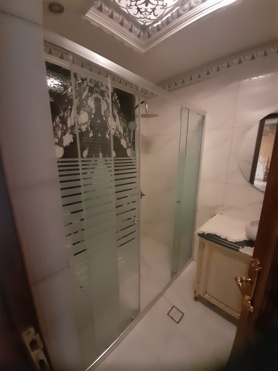 اجاره آپارتمان 330 متر نیــاوران