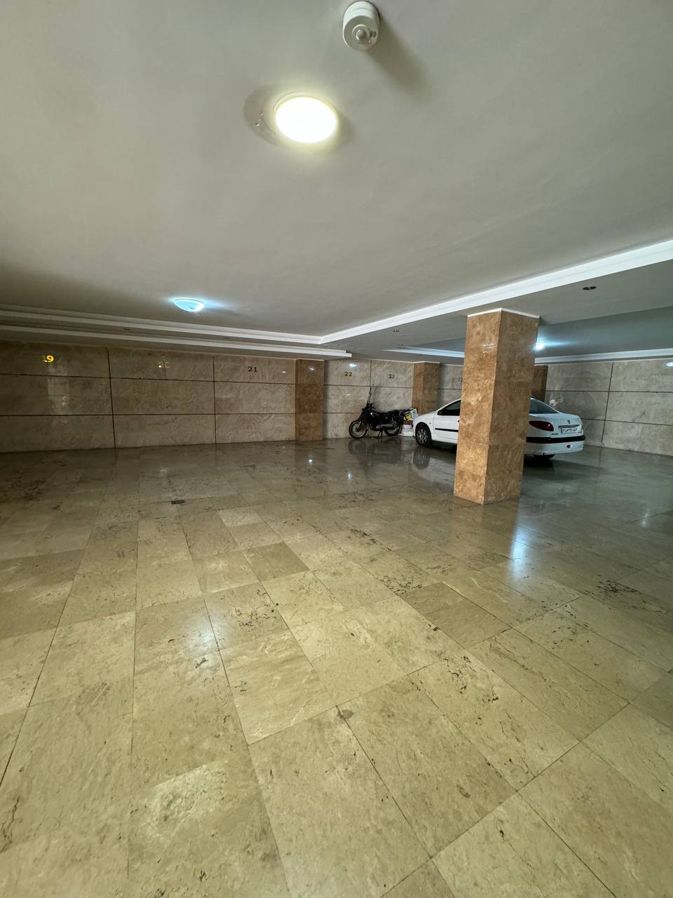 فروش آپارتمان 139متری 3خواب در فرمانیه 2 پارکینگه