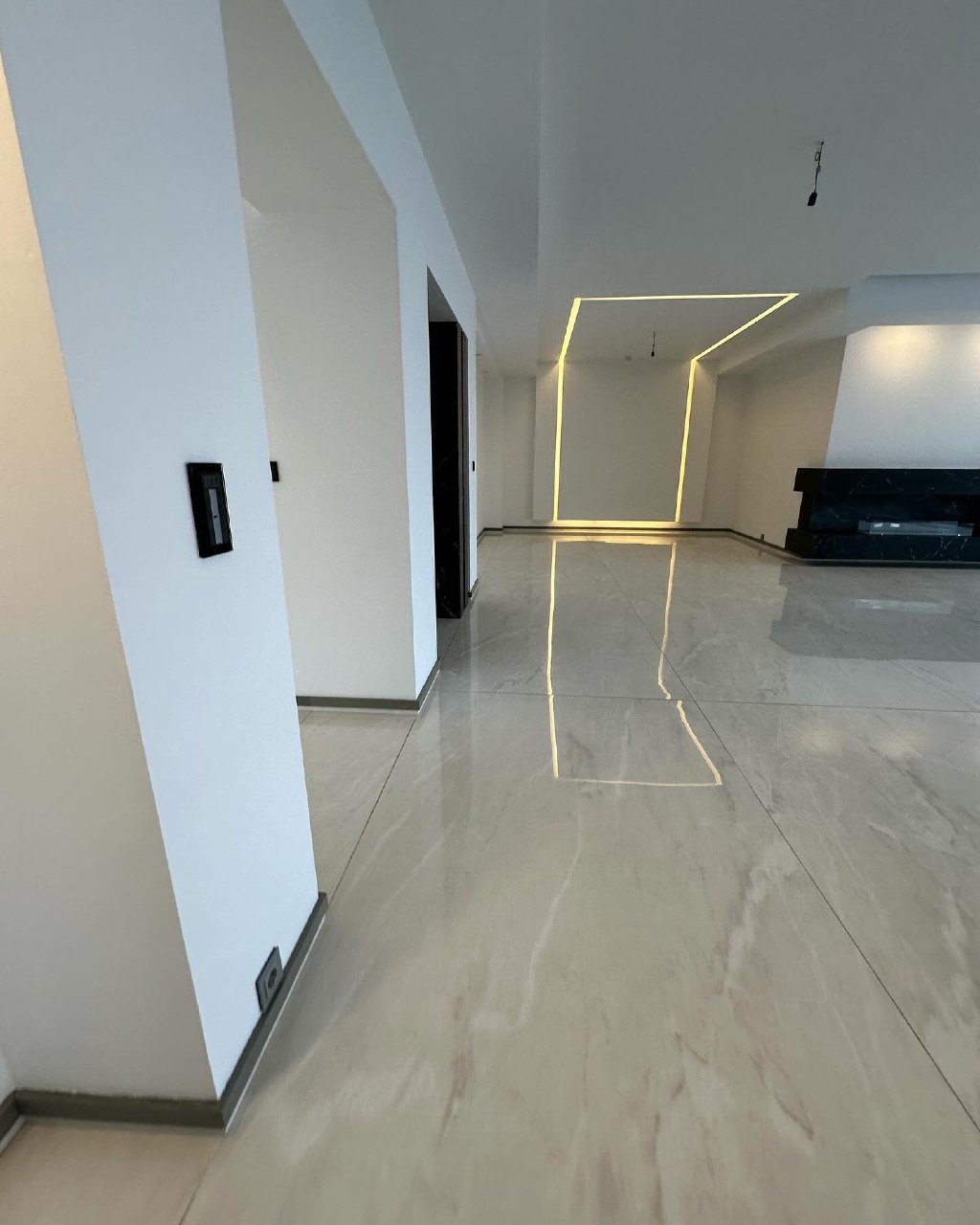 فروش آپارتمان 152 متر نیاوران 2پارکینگ مشاعات فول
