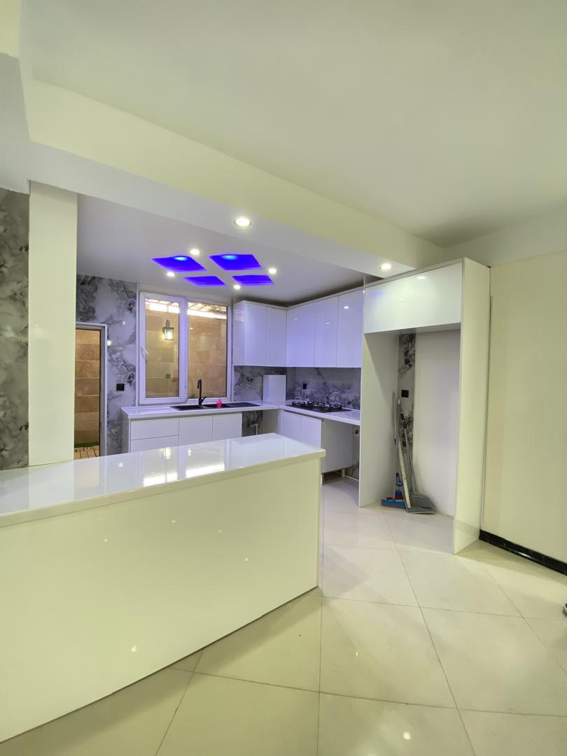 پاسداران،خواجه عبدالله،75متر،2خواب،آفتابگیر