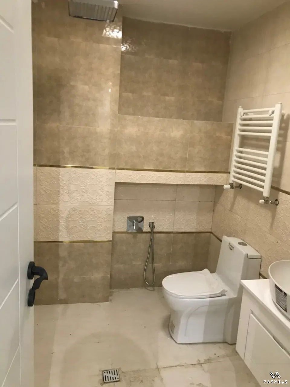 رهن آپارتمان 150 متر دردشت تکواحدی کلیدنخورده