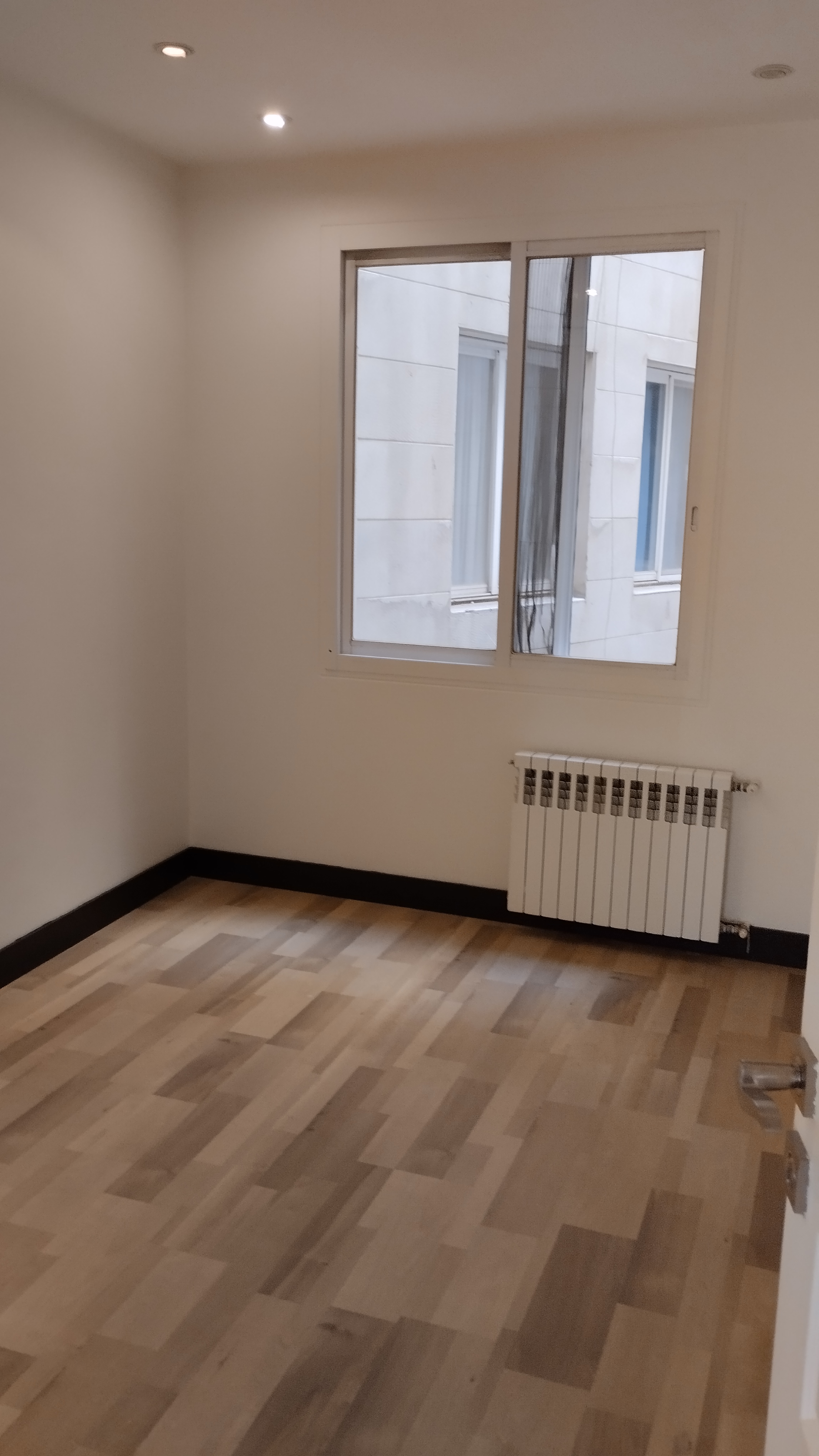 فروش آپارتمان 200 متر نیاوران 3 خواب فول امکانات آبکوه