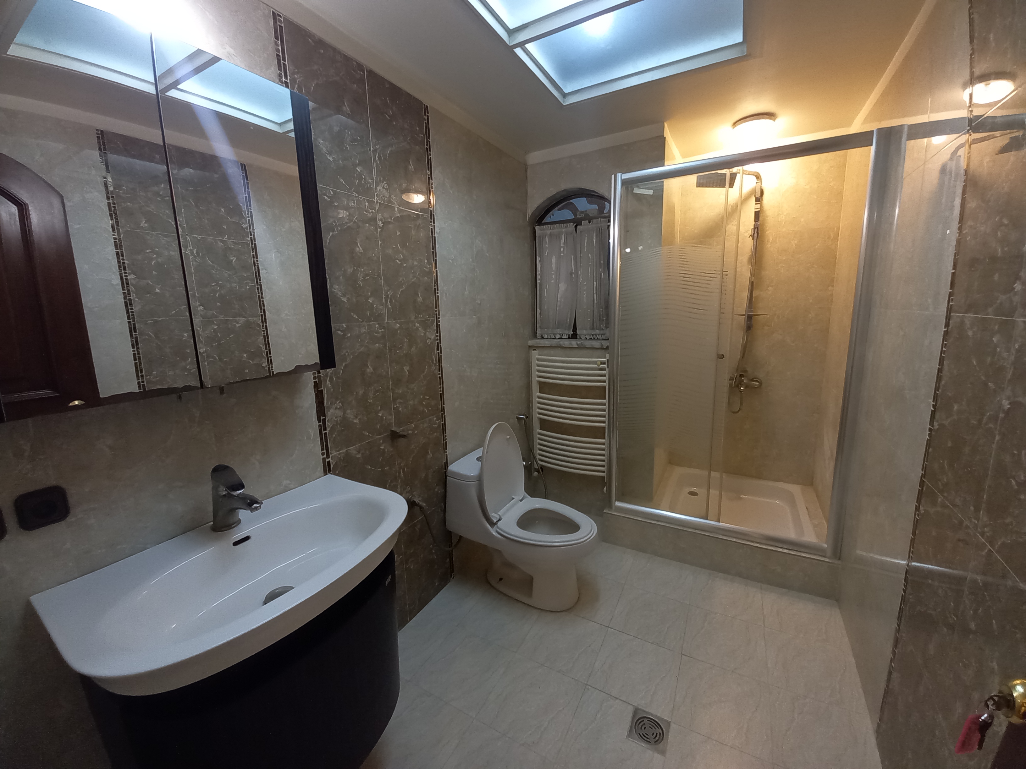 اجاره ویلایی 1200متر نیاوران تاپ لوکیشن