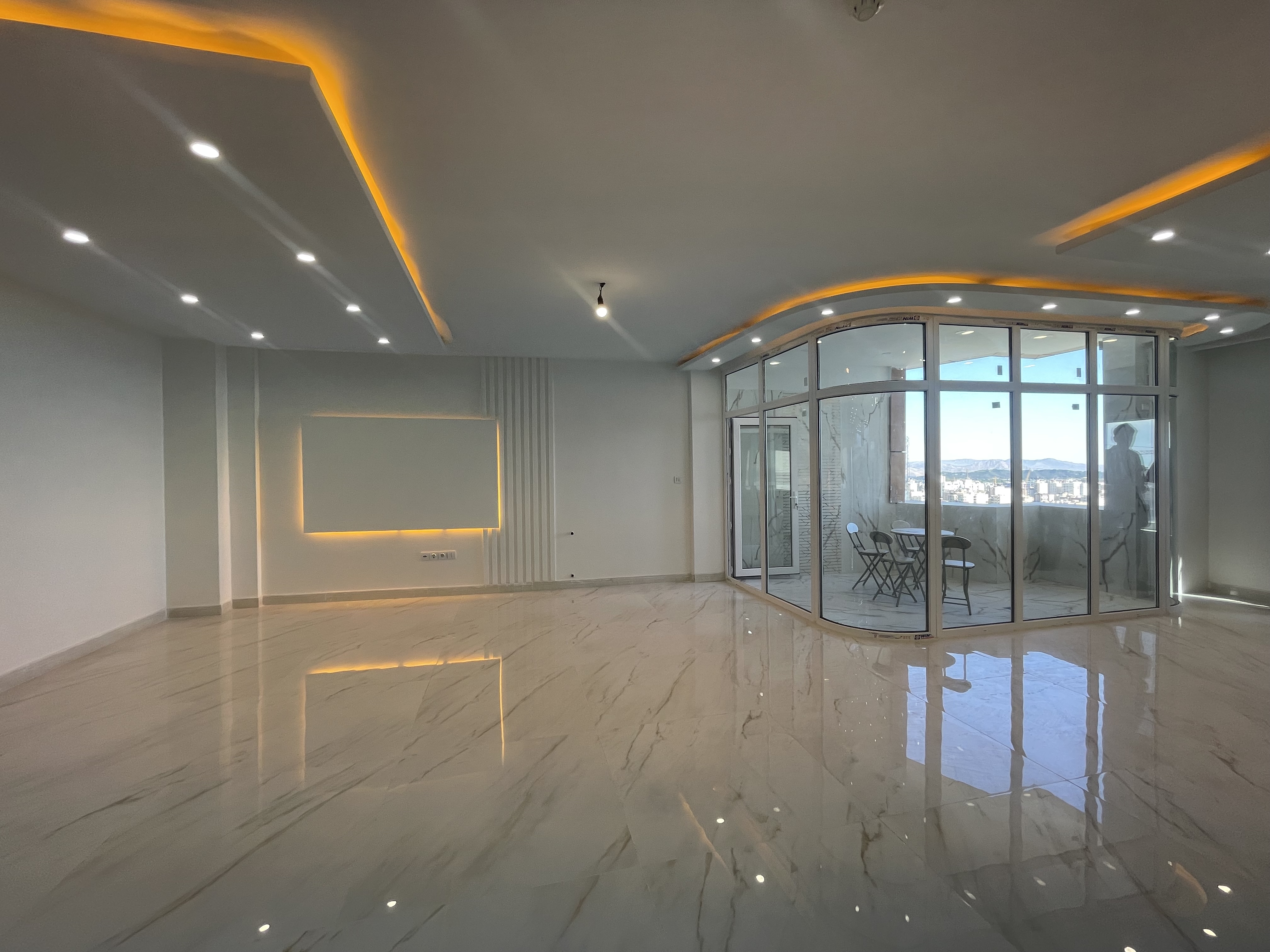 اجاره آپارتمان 175 متر آجودانیه تاپ لوکیشن