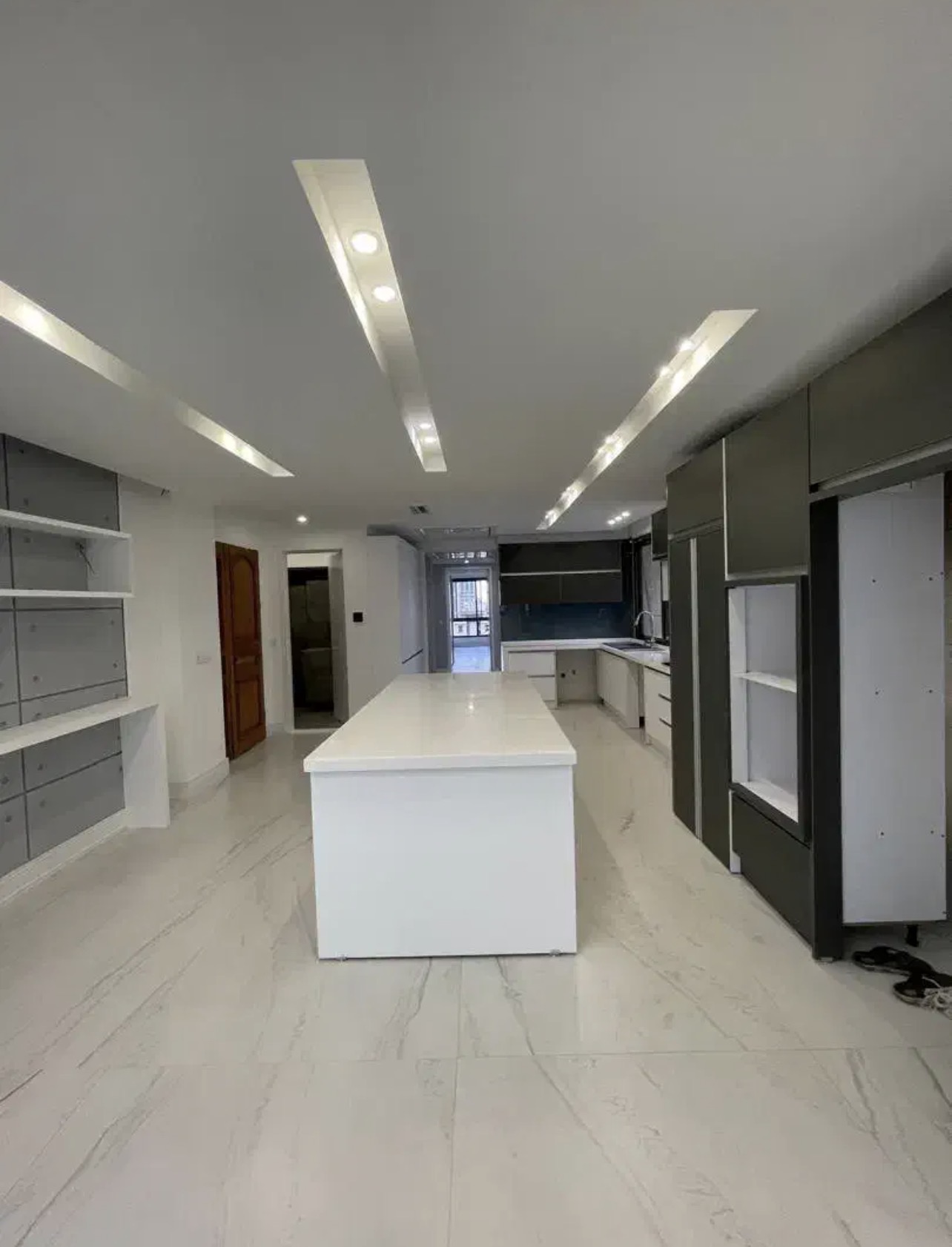فروش آپارتمان 230 متر اندرزگو پلان مهندسی