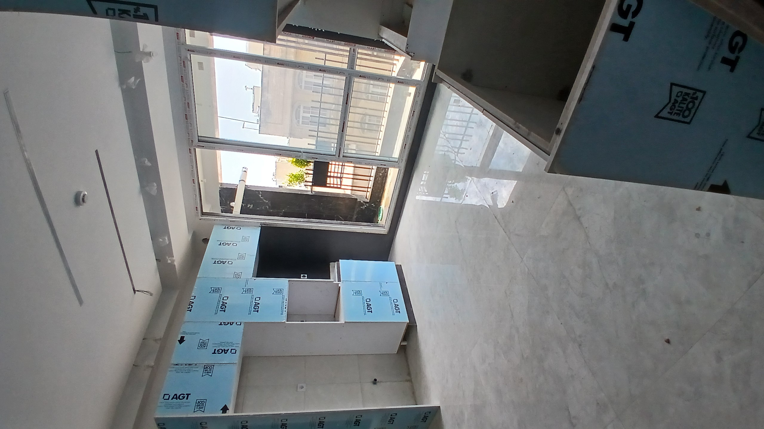 فروش آپارتمان 110 متر هفت حوض سه خواب فول امکانات