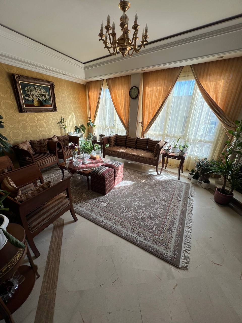 فروش آپارتمان 100 متر 10 ساله طبقه 4 در دیباجی