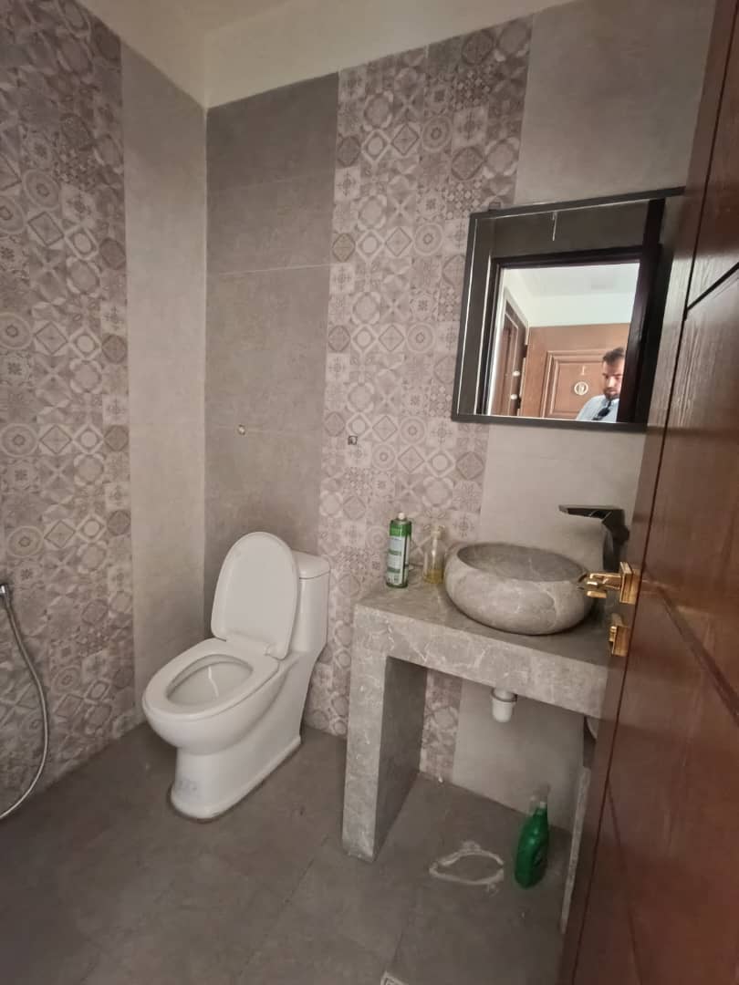 اجاره اداری 90متر  پاسداران