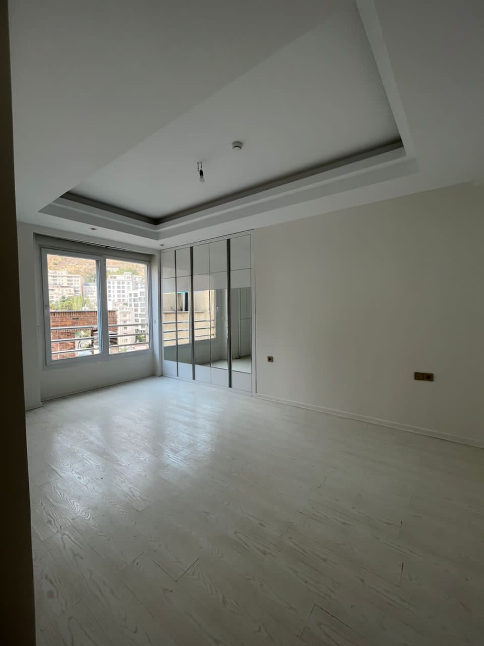 اجاره آپارتمان 350 متر 3 خواب نیاوران جمشیدیه