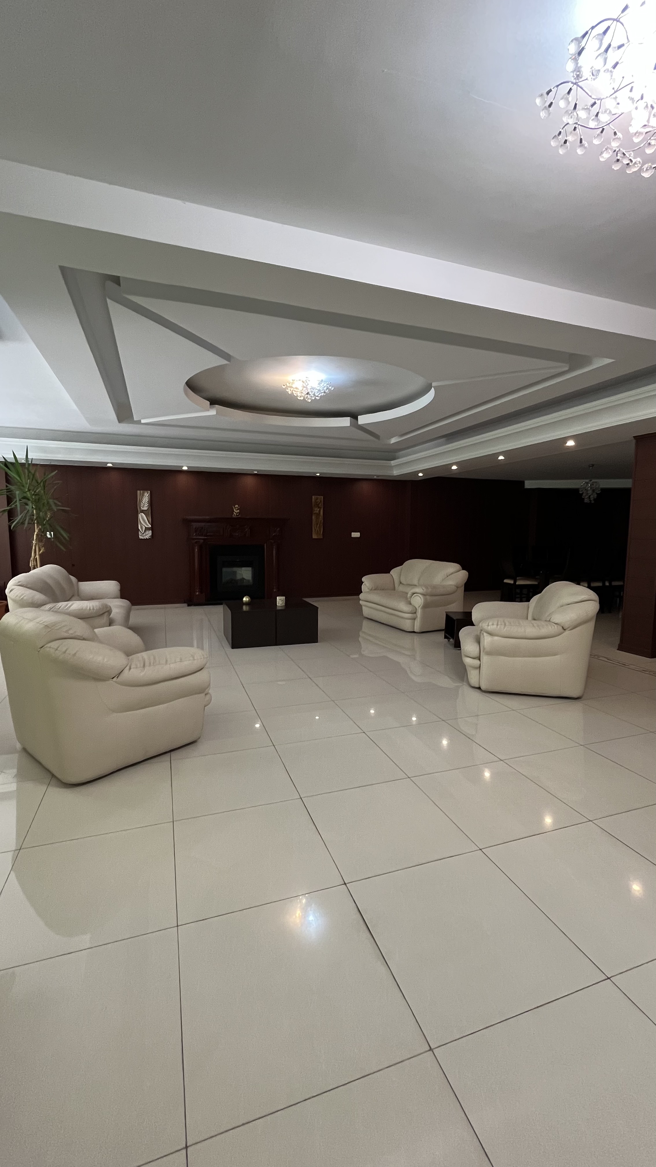 اجاره آپارتمان 270 متر نیاوران فول مشاعات