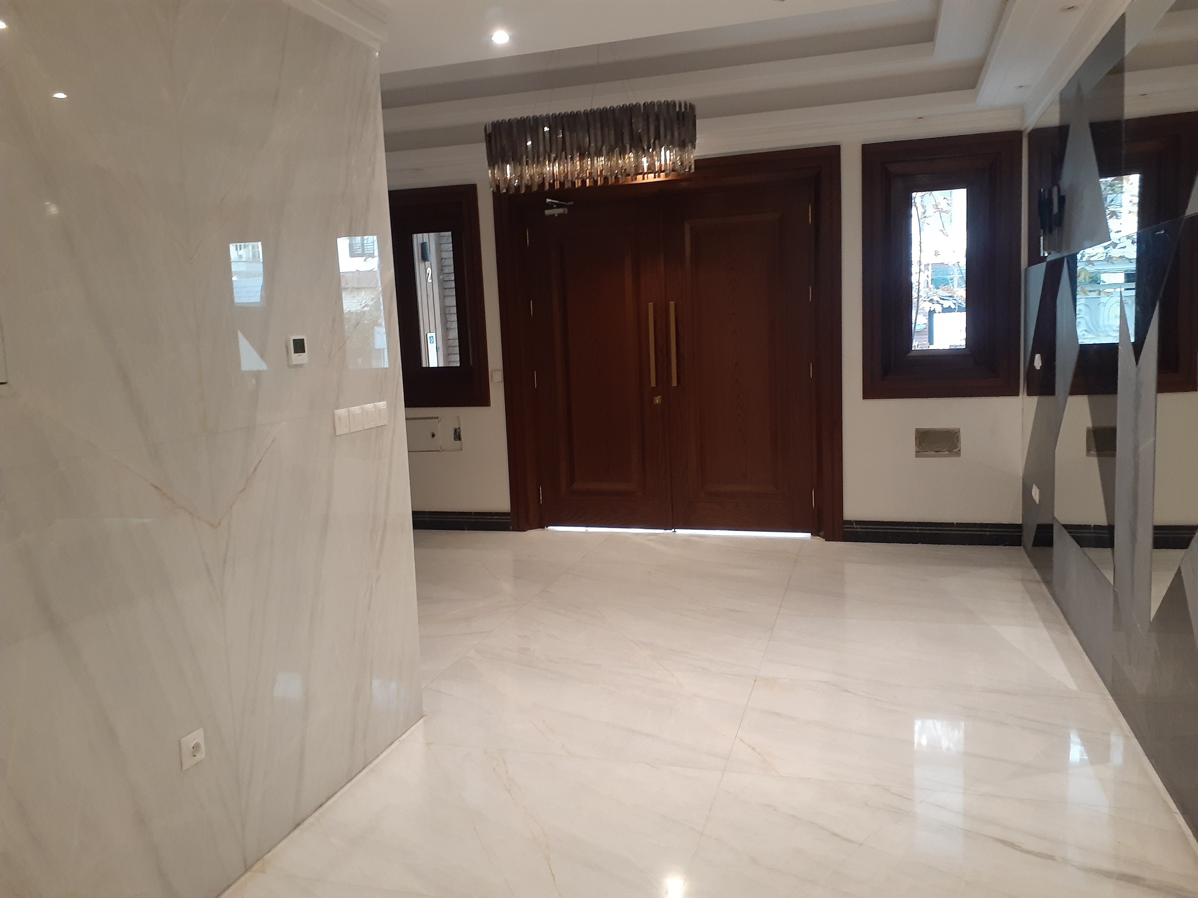 فروش آپارتمان 240 متر دروس نوساز فول مشاعات