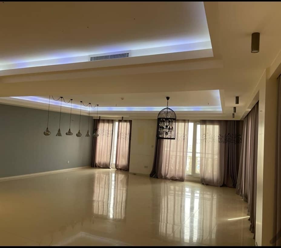 اجاره آپارتمان 260متر فرمانیه سنبل فول مشاعات