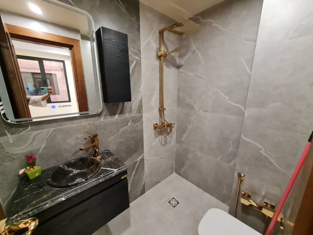 اجاره آپارتمان 170متر آجودانیه