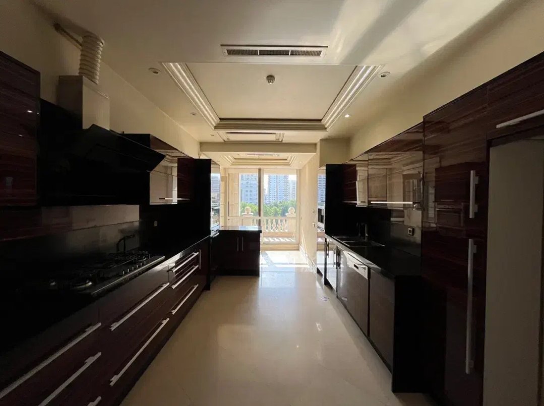 اجاره آپارتمان 220متر نیاوران فول مشاعات تاپ لوکیشن
