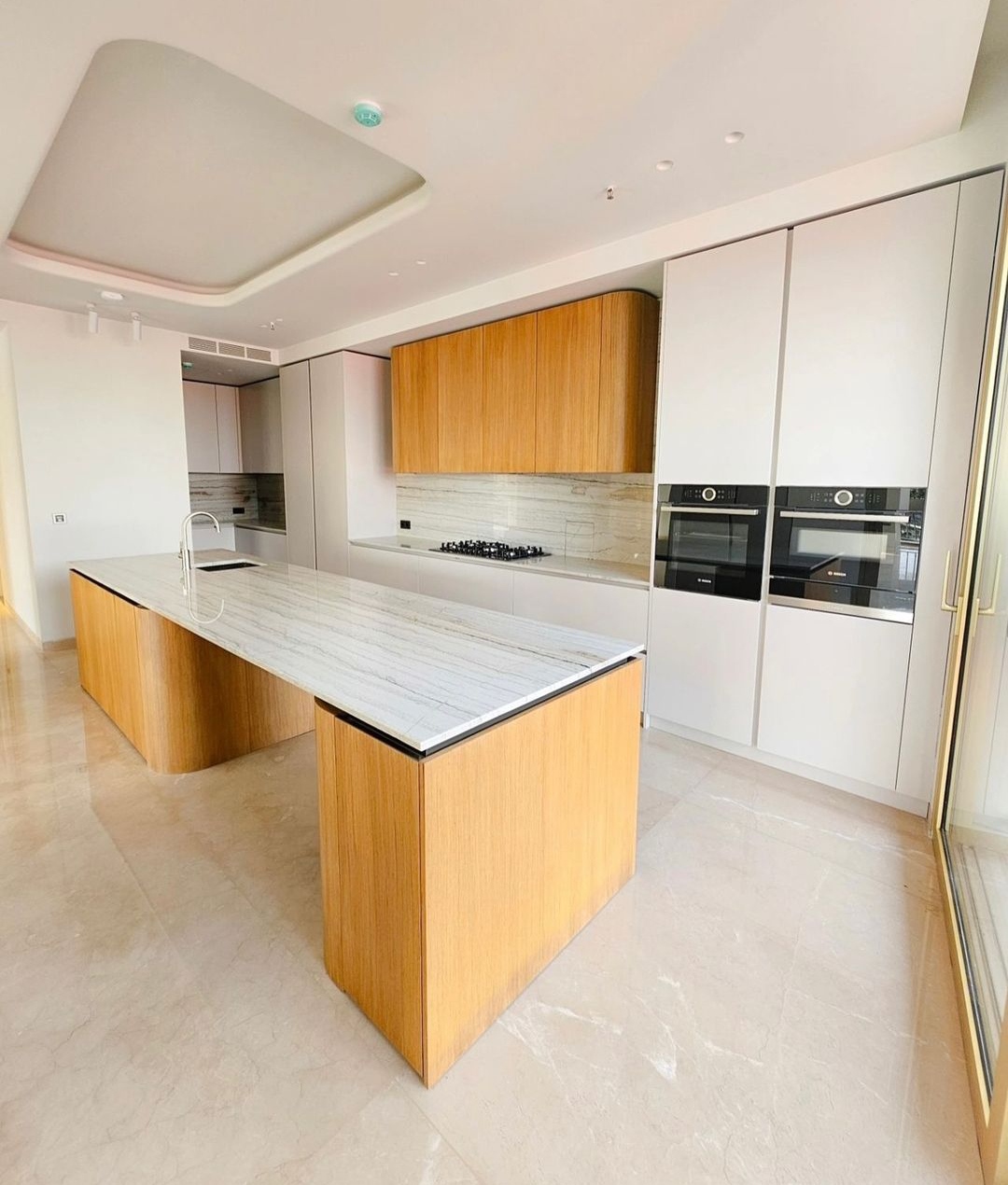 اجاره آپارتمان 290 متری در نیاوران