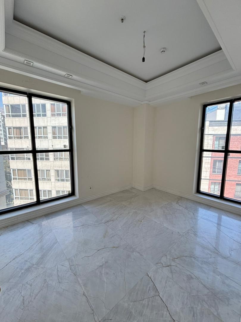 فروش اقدسیه 208 متر اقدسیه لوکیشن دسترسی به پارک و اتوبان مناسب سرمایه گذاری