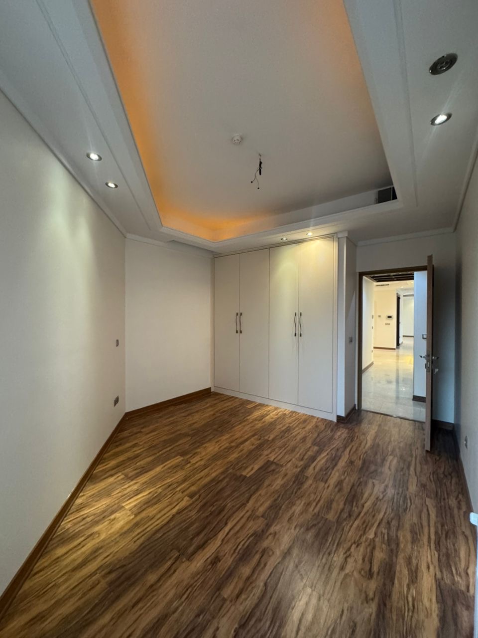 فروش آپارتمان ١٧١ متر دیباجی شمالی  ٣خواب