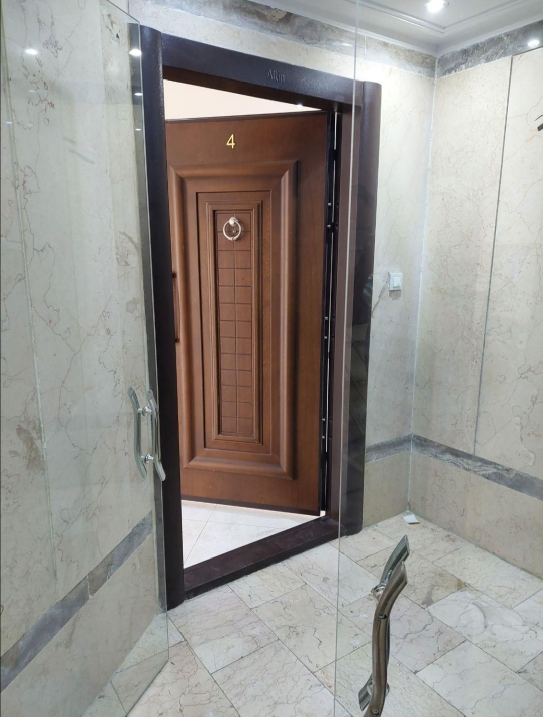 اجاره آپارتمان 145 متر فدک بازسازی شده