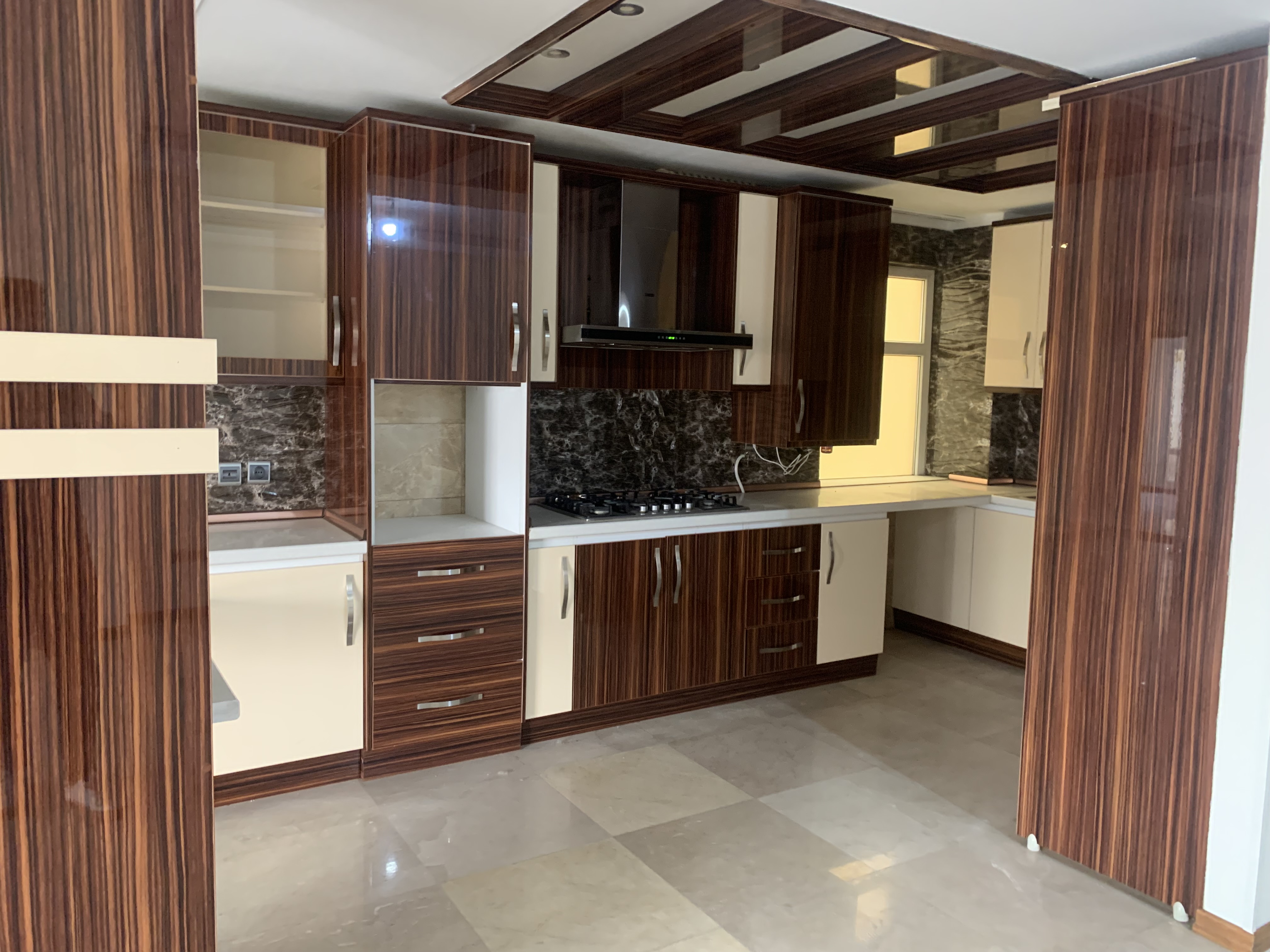 اجاره آپارتمان 156 اختیاریه فول امکانات box