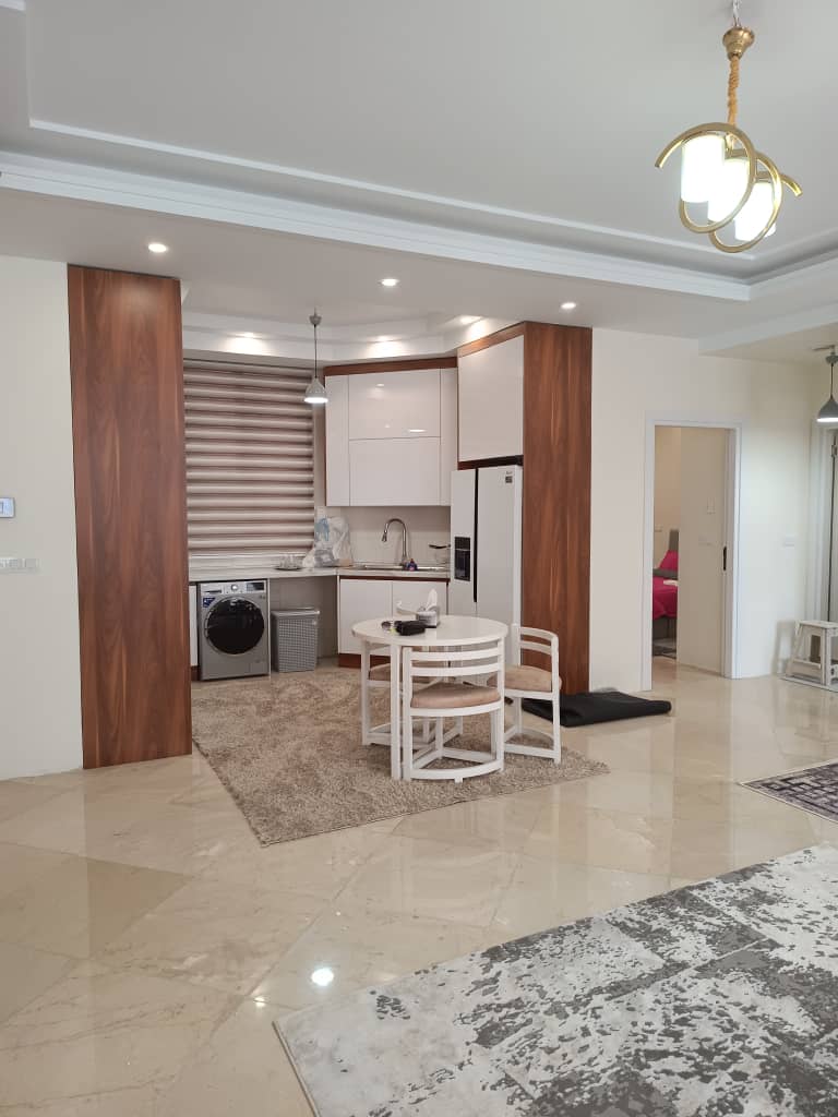 اپارتمان 180 متری سه خواب فول