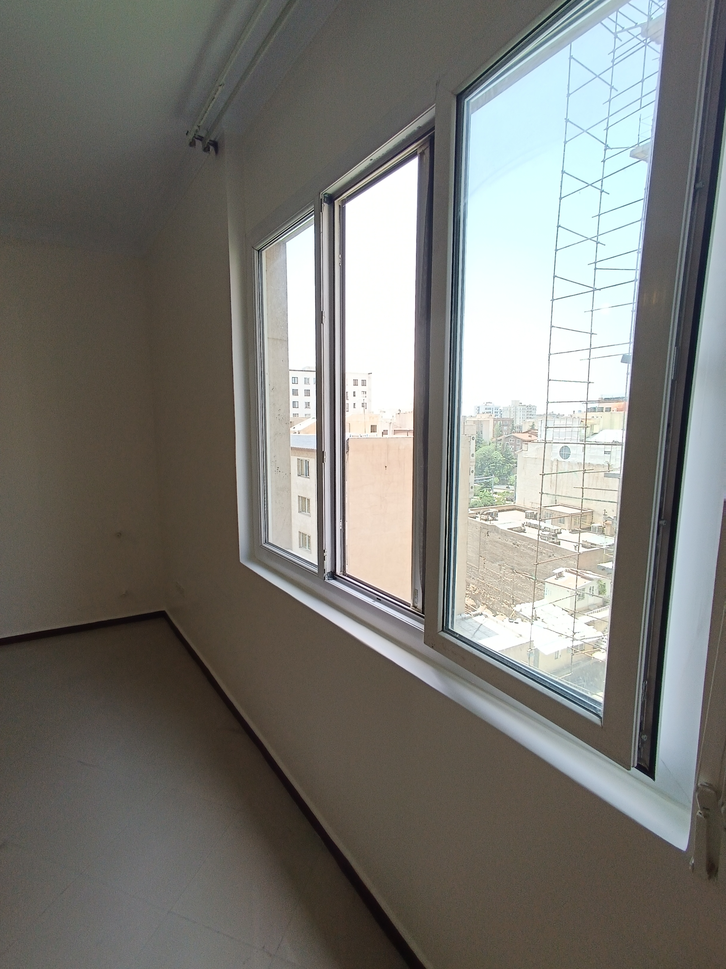 فروش آپارتمان ازگل 82 متر 2 خواب ویو ابدی