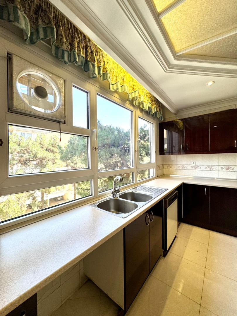فروش آپارتمان 275 متر فرمانیه گلستان شمالی